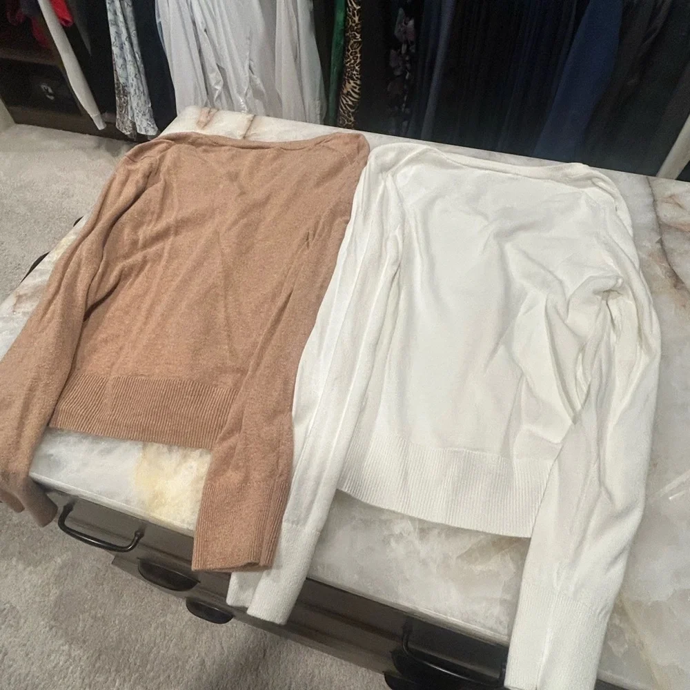 2 Gap Cardigans - Picture 2 of 6